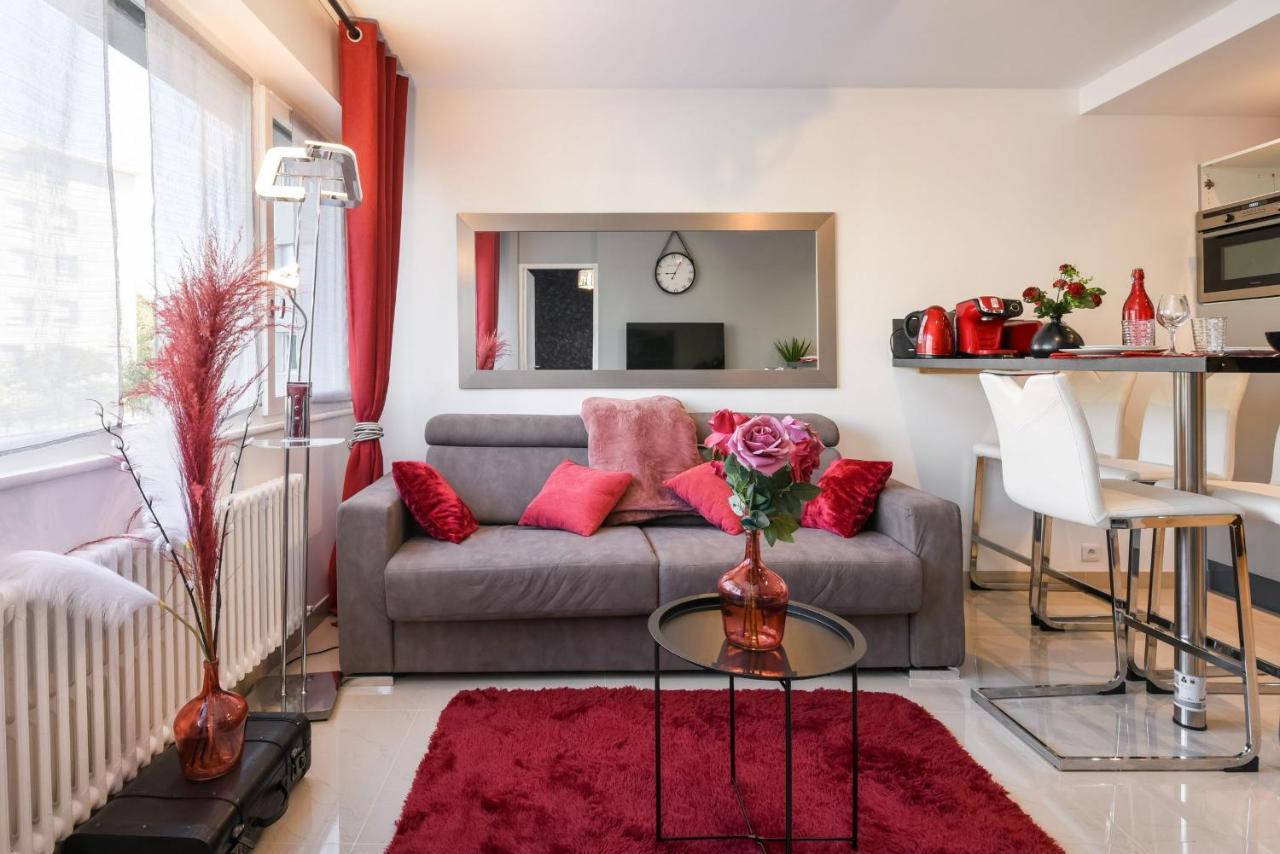 Au Nom De La Rose - Casa Vostra - Caution 800 Eur & Id Requises - Annemasse Apartment Exterior photo