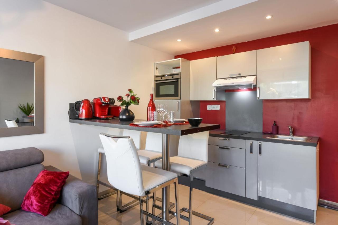 Au Nom De La Rose - Casa Vostra - Caution 800 Eur & Id Requises - Annemasse Apartment Exterior photo
